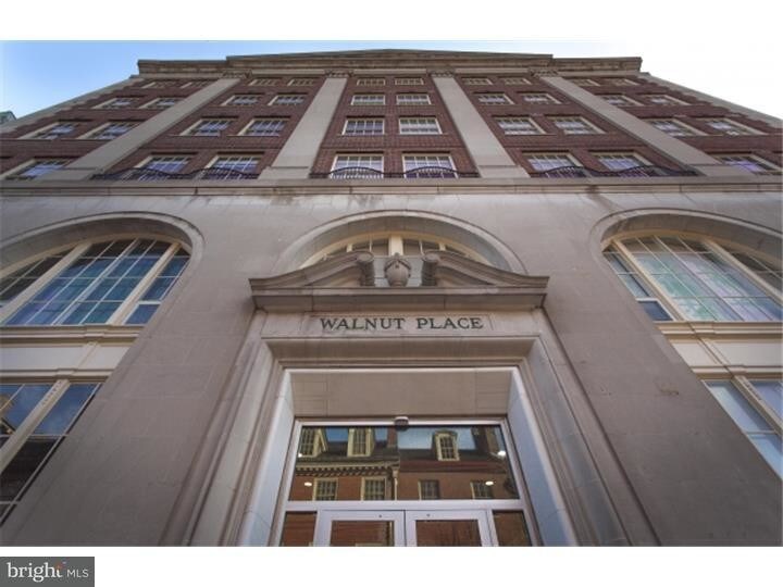 312 Walnut St-Unit -303 in Philadelphia, PA - Building Photo