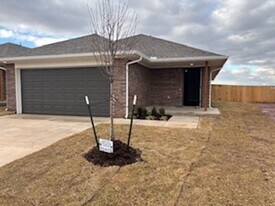 2901 NW 195th St in Oklahoma City, OK - Building Photo