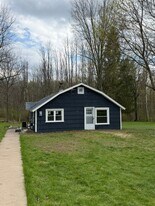 62 Chestnut St in Phoenix, NY - Building Photo