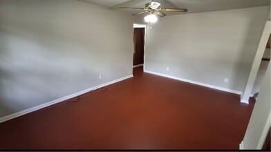 2403 Greenhill Dr NW in Huntsville, AL - Building Photo - Building Photo