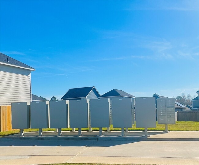 property at 16811 N Marie Vlg Dr