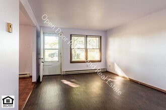 701 Lake Ave in Kendallville, IN - Building Photo - Building Photo