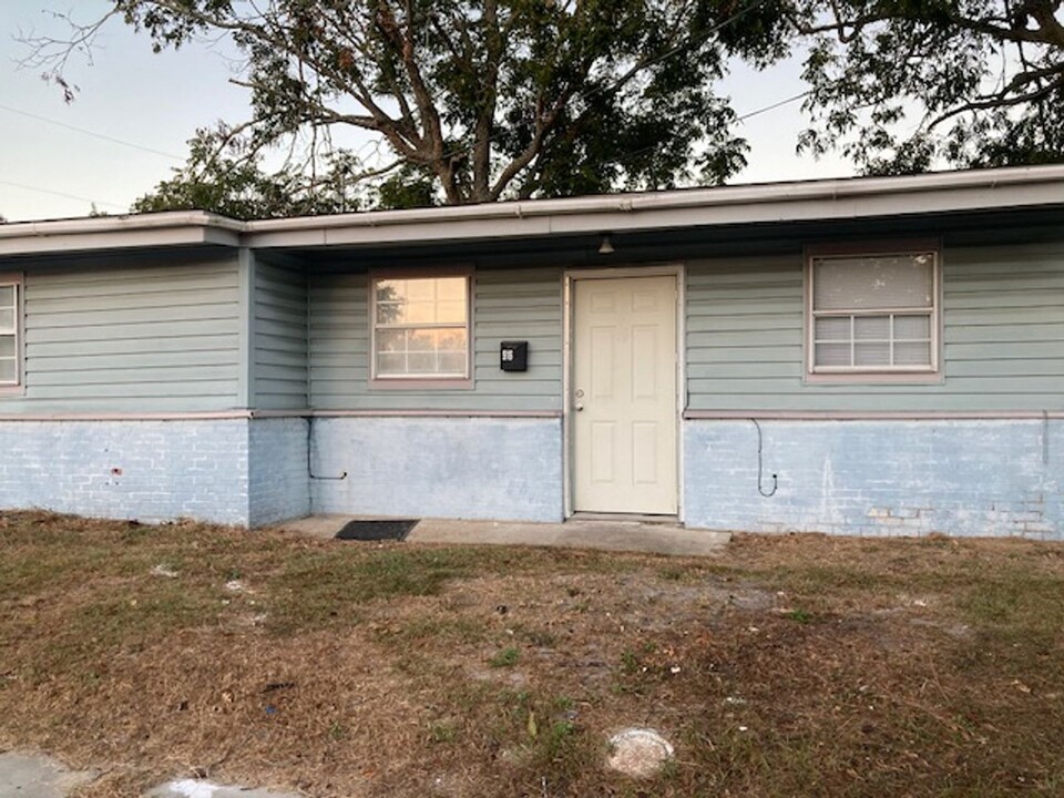 516 Austin St in Biloxi, MS - Building Photo