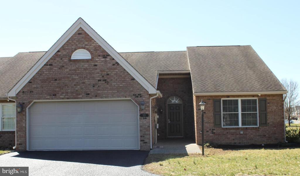 223 Mill Rd in Chambersburg, PA - Building Photo