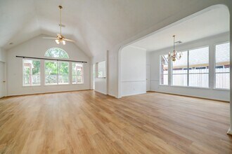 1807 River Trail in Sugar Land, TX - Building Photo - Building Photo