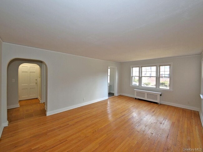 5 Laurel St in Rye, NY - Building Photo - Building Photo