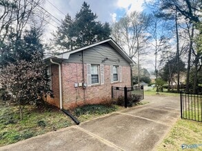 4006 Devon St SE in Huntsville, AL - Building Photo - Building Photo