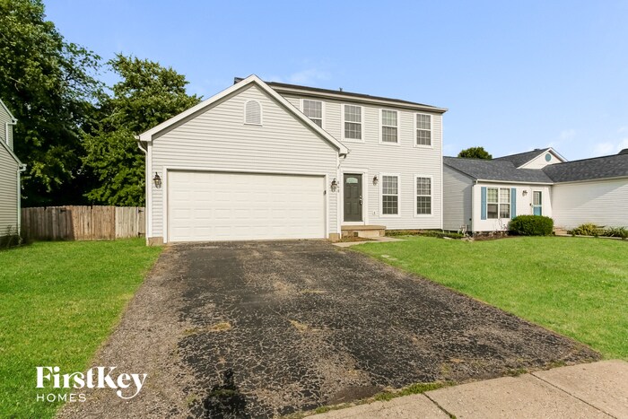 868 Windy Hill Ln in Galloway, OH - Building Photo