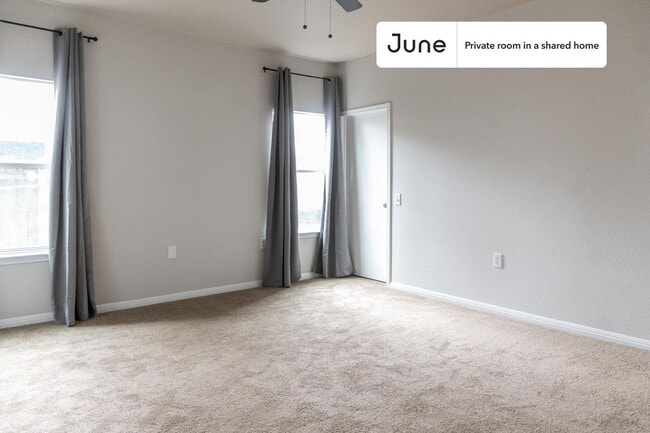 Room in Shared 5 bed/2 bath home, Unit A in Austin, TX - Building Photo - Building Photo