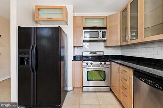 14 Seaton Pl NW in Washington, DC - Building Photo - Building Photo