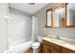 769 Penrith Ave in Elk Grove Village, IL - Building Photo - Building Photo