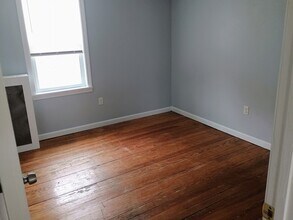 14 Randall St in Taunton, MA - Building Photo - Building Photo