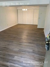 35 Oak Hill Dr in Belleville, IL - Building Photo - Building Photo