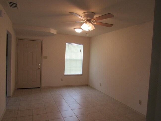 1720 Juarez Ave in Laredo, TX - Building Photo - Building Photo