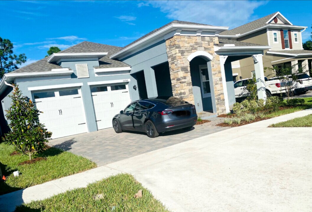 10753 Petrillo Wy in Winter Garden, FL - Building Photo