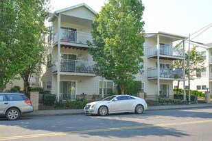 Floyd Light in Portland, OR - Foto de edificio - Building Photo