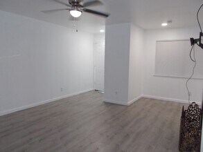 6208 Ilanos Ln in Las Vegas, NV - Building Photo - Building Photo