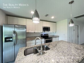 1245 Giralda Cir NW in Palm Bay, FL - Building Photo - Building Photo