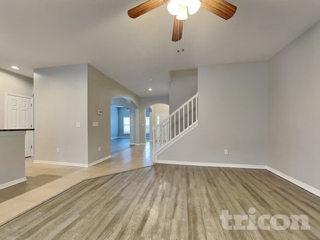 17437 Lawn Orchid Loop in Land O Lakes, FL - Building Photo - Building Photo