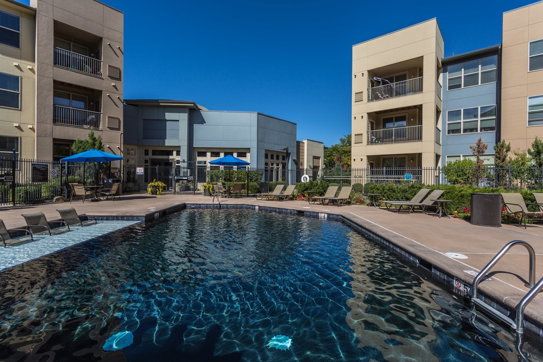 Andante Apartments in Denver, CO - Building Photo