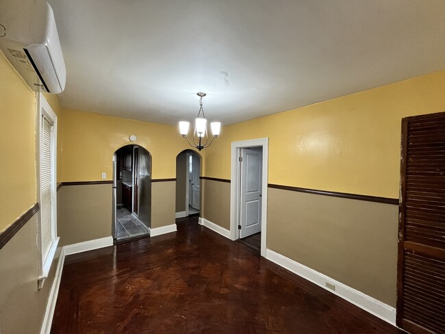 11543 Mexico St, Unit 1st Floor in Saint Albans, NY - Foto de edificio - Building Photo