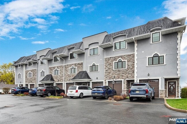 524 Harrison Ave in Lodi, NJ - Building Photo - Building Photo