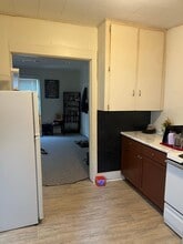 412 N Linn St in Iowa City, IA - Building Photo - Building Photo