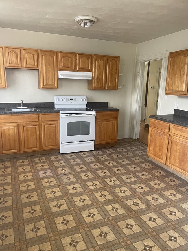 804 E 26th St in Norfolk, VA - Building Photo - Building Photo