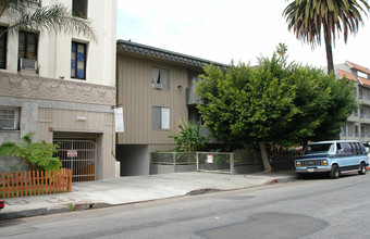 521 S Hobart Blvd in Los Angeles, CA - Building Photo - Building Photo