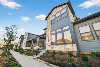 1111 Mercantile St in Richmond, TX - Building Photo - Building Photo