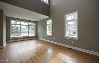 2408 Backstretch Ave in Ballston Spa, NY - Building Photo - Building Photo