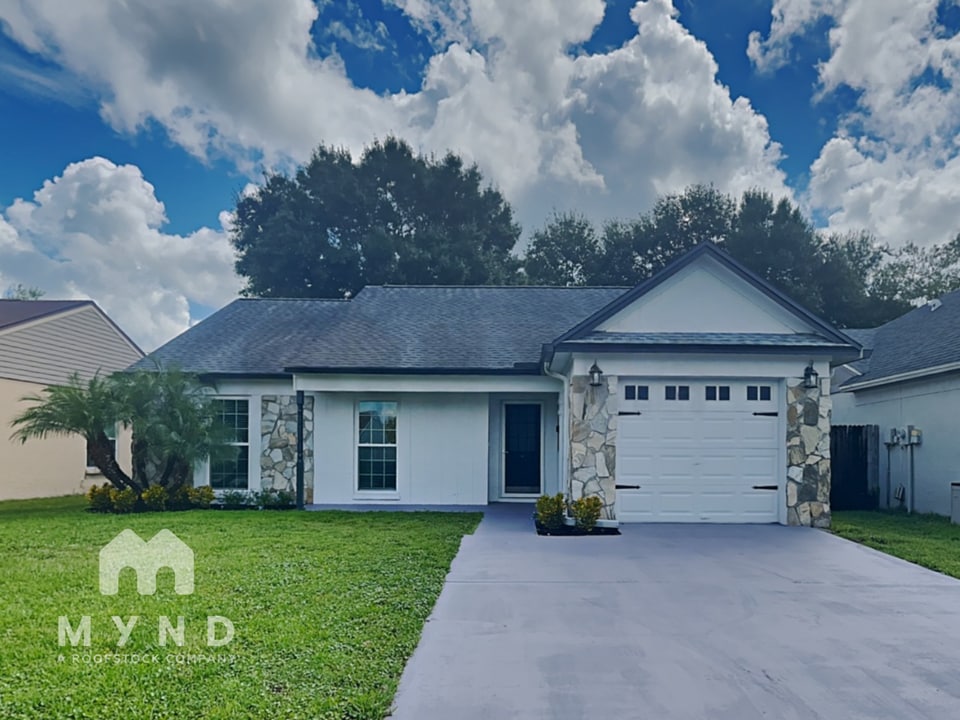 8303 Natchez St in Tampa, FL - Building Photo