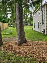 3423 Poplar St in Indian River, MI - Building Photo