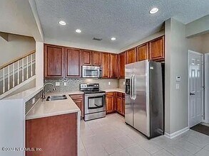 4134 Crownwood Dr in Jacksonville, FL - Building Photo - Building Photo