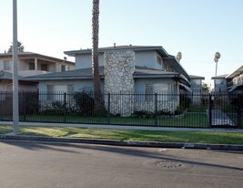 636 E 97th St in Inglewood, CA - Building Photo - Building Photo