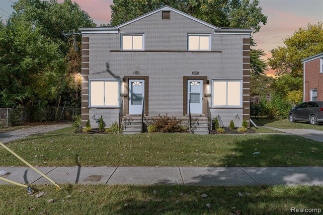 property at 21815 Coolidge Hwy