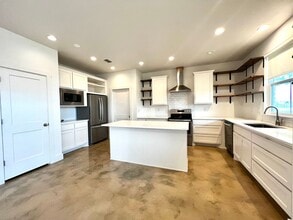 2007 Vista Ridge Dr in Kerrville, TX - Building Photo - Building Photo