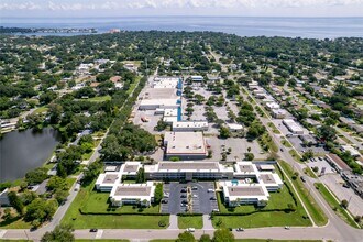 6100 12th St S in St. Petersburg, FL - Building Photo - Building Photo