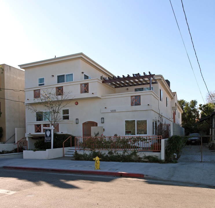 5335 Cartwright Ave in North Hollywood, CA - Building Photo