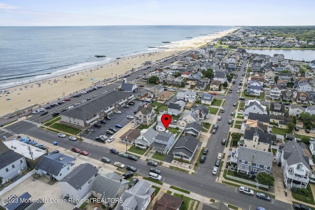 107 17th Ave in Belmar, NJ - Building Photo - Building Photo
