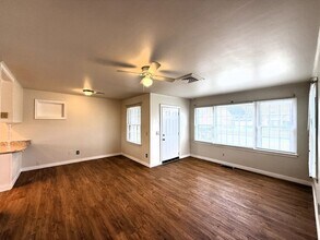3132 NW 50th St in Oklahoma City, OK - Building Photo - Building Photo