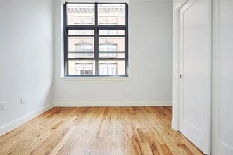 210-220 E 22nd St in New York, NY - Foto de edificio - Building Photo