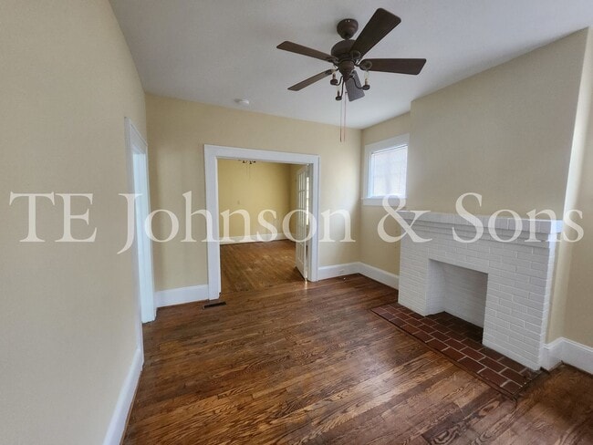 2106 S Main St in Winston-Salem, NC - Building Photo - Building Photo