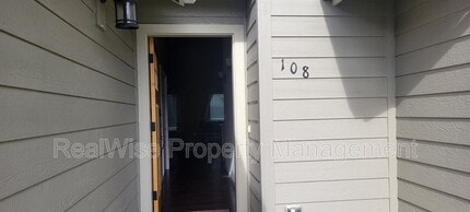 108 SW Little Meadow Ln in Grants Pass, OR - Building Photo - Building Photo