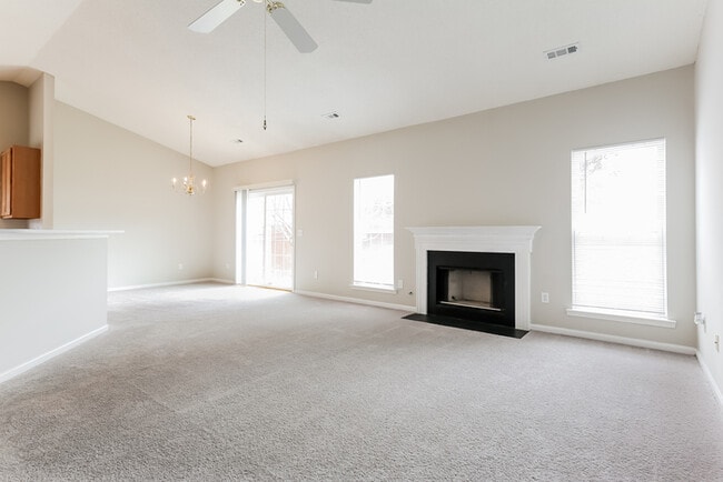 122 Lantana Ct in Simpsonville, SC - Building Photo - Building Photo