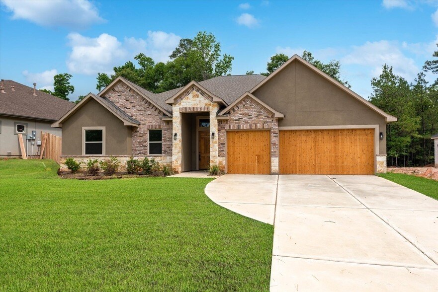 4790 W Fork Blvd in Conroe, TX - Building Photo