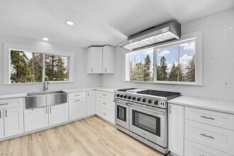 45 Lodgepole Dr in Evergreen, CO - Building Photo - Building Photo