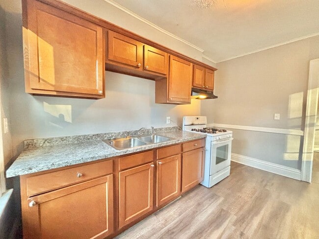 215-217-217 Cedarwood Terrace in Rochester, NY - Building Photo - Building Photo