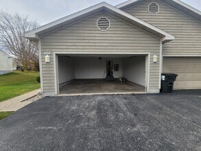 113 W Meade Ave in Findlay, OH - Foto de edificio - Building Photo