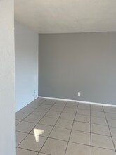 11951 Chamberlaine Way in Adelanto, CA - Building Photo - Building Photo